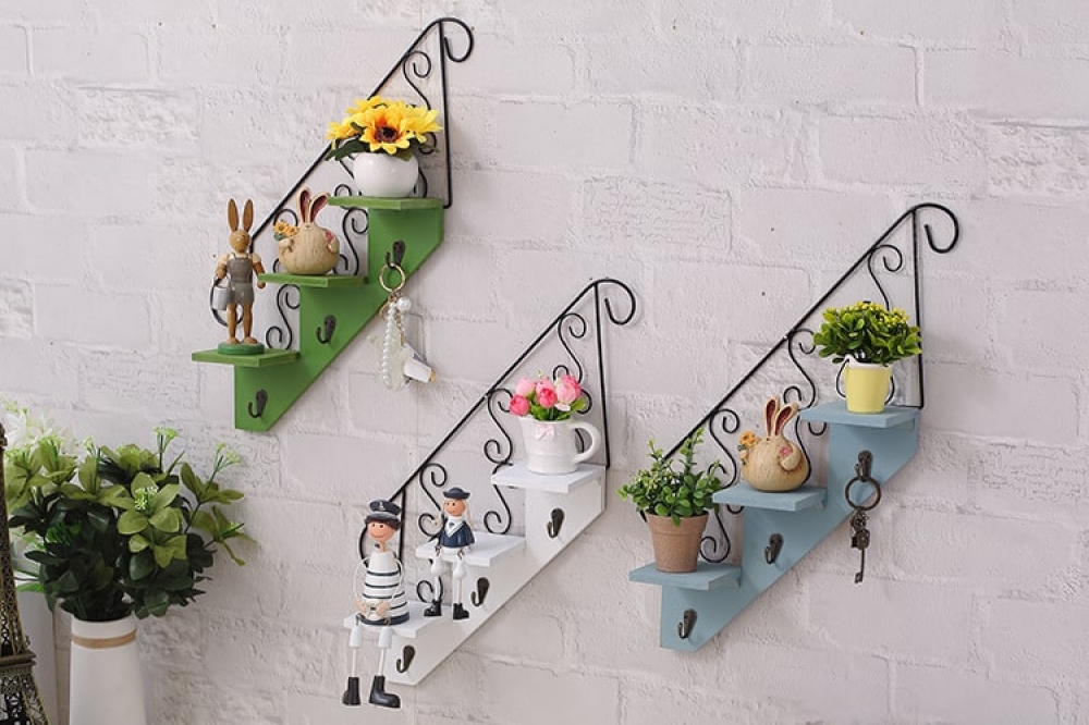 Staircase Decorated Wall Hanging Hook Shelf